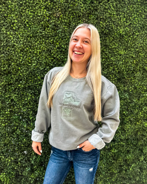 Open image in slideshow, Manitoba Province Crewneck
