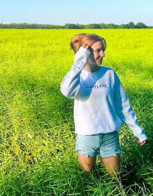 Open image in slideshow, Limitless Crewneck
