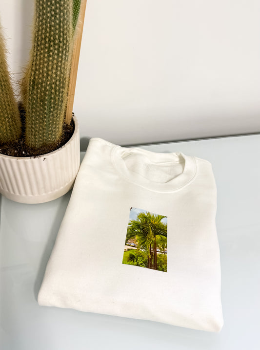 X-Large White Palm Tree Crewneck BCE14A3B-6D5F-448A-B5D1-47E2DED8A1C8