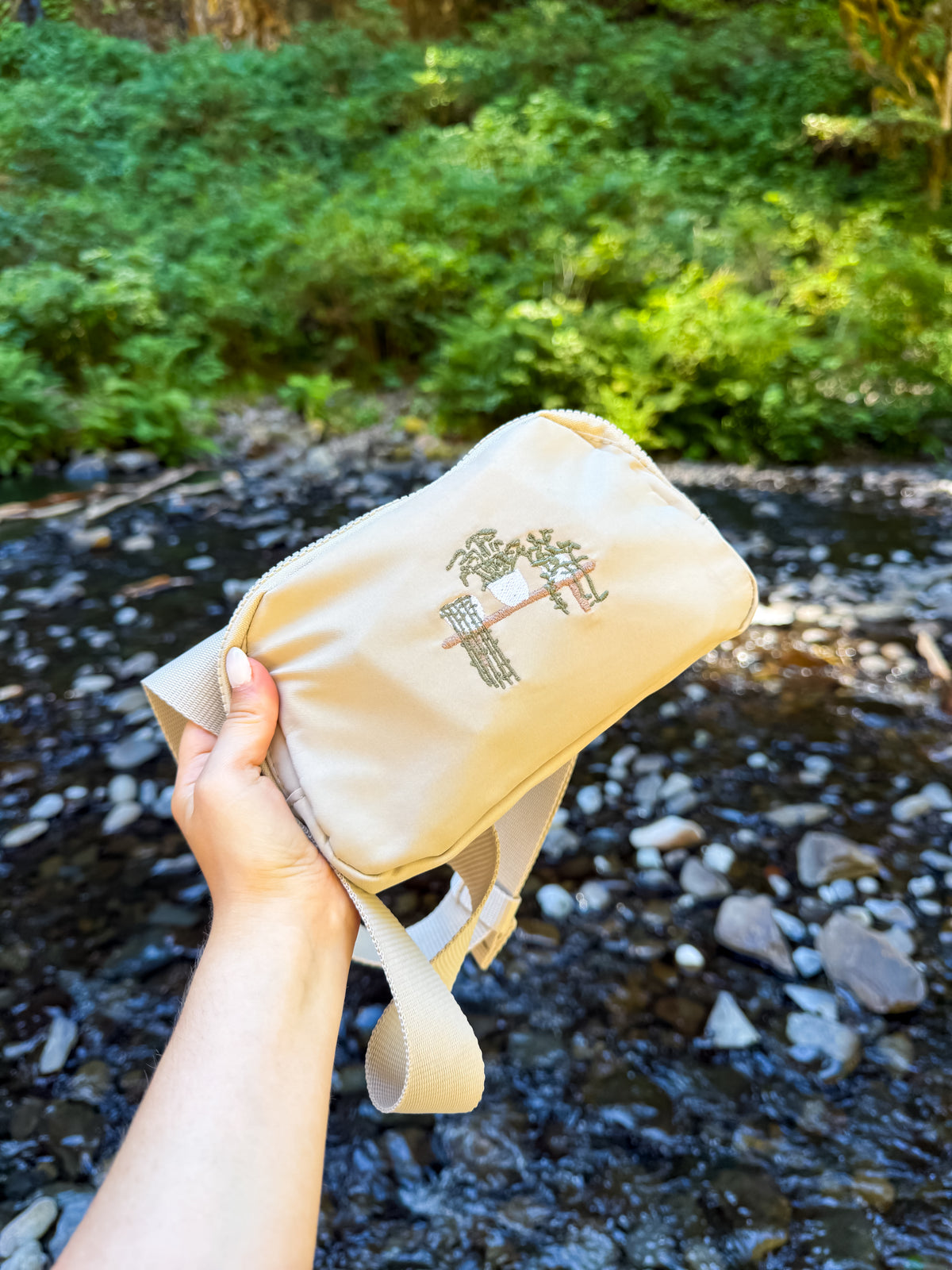Botanical Belt Bag | Embroidered Hands-Free Crossbody Belt Bag Bag Botanical_Dune_Embroidered_Bag